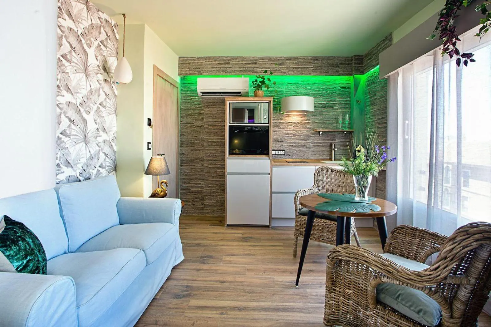 Livemalaga Alderete Suite Spain